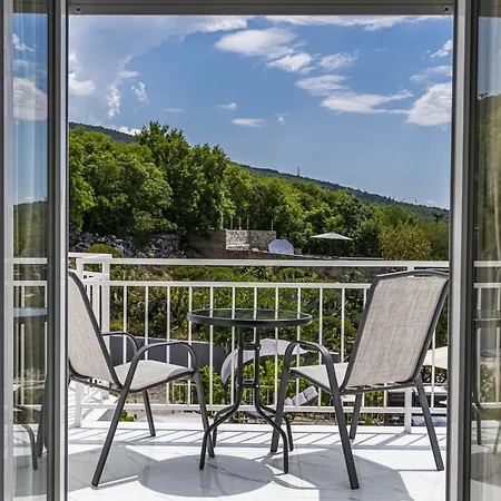 Villa Royal Elysee *