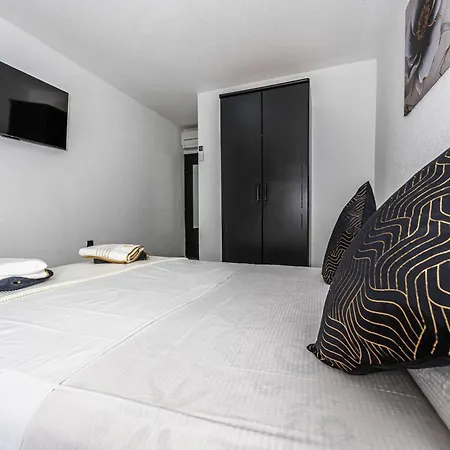 Vila Royal Elysee *